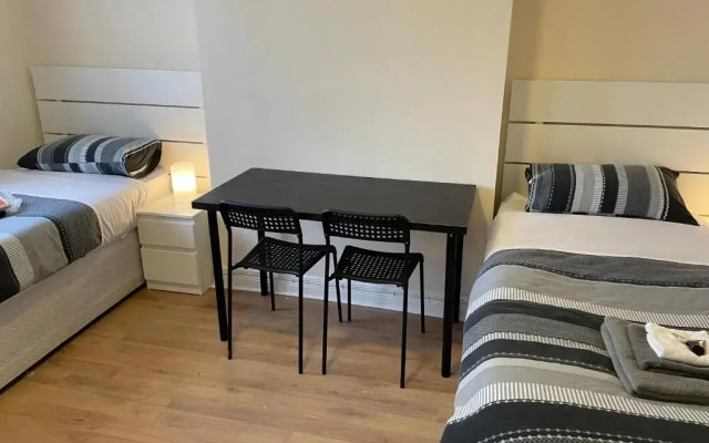 Gladstone Park Guest House
