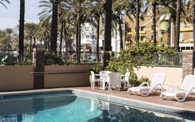 Anaheim Islander Inn and Suites