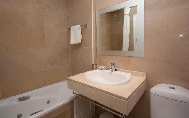 Duquesa Suites 328