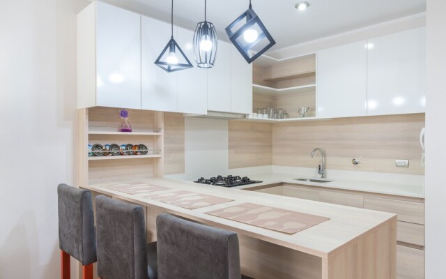 Modern Apts Pool Gym BBQ Simply Comfort