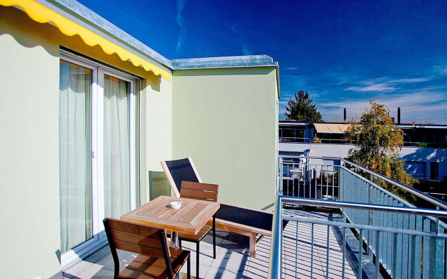 Suite Apartments by Livingdowntown