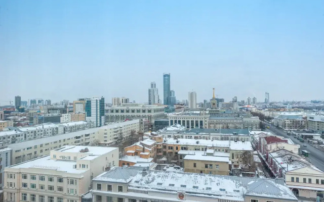 Studio Apartment on Malysheva 42a 14 floor