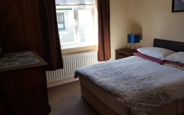 Belfastbreaks - Modern 4 Bedroom Townhouse in South Belfast