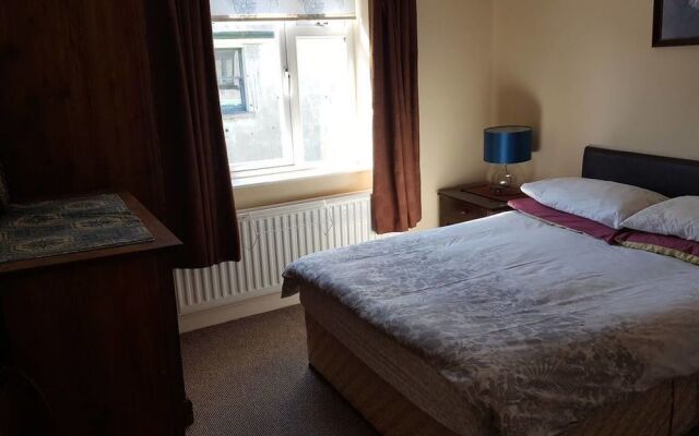 Belfastbreaks - Modern 4 Bedroom Townhouse in South Belfast