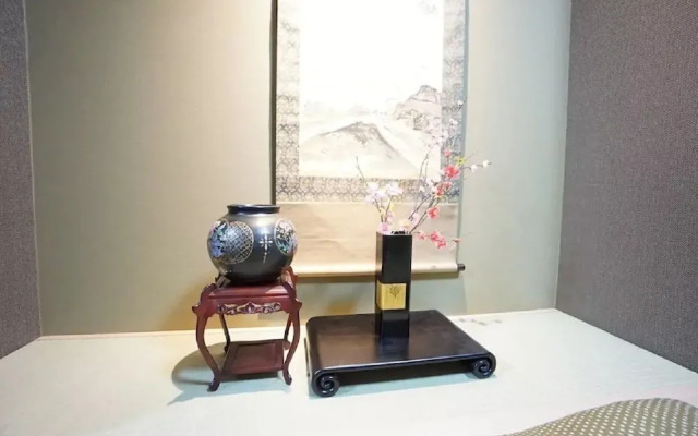 Rafore Shimanouchi II