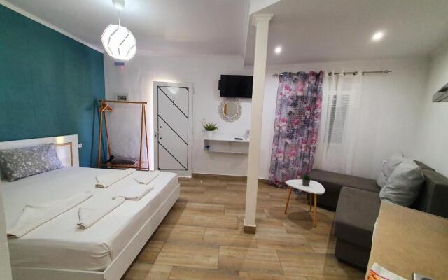 River rooms kriaritsi