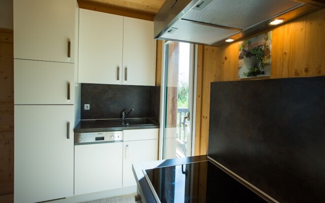 Wooden Chalet in Klippitztrl near Ski Area