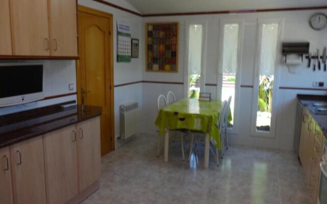 R88 Casa Alegre