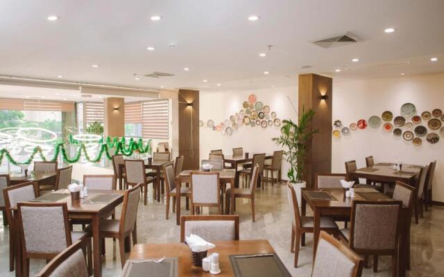 Reyna Hotel Hanoi