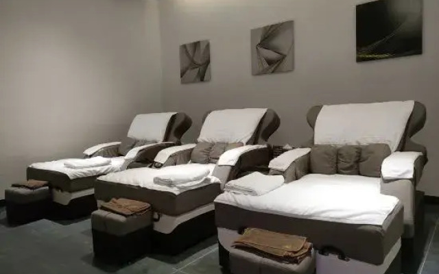 Dingzun Business Hotel