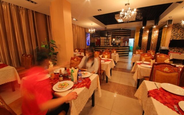 New World Hotel