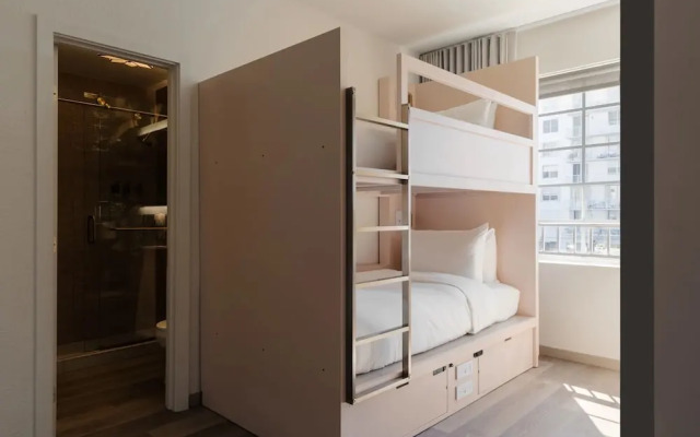 FOUND Hotel Miami Beach