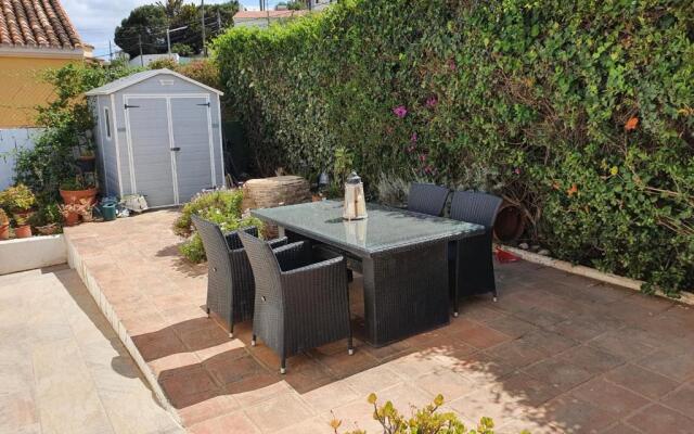 Beautiful 5 Bedroom Villa, Sea Views, Private Pool