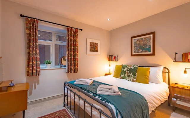 Walpole Bay 2 bed Stunning Garden Apt By Adliv