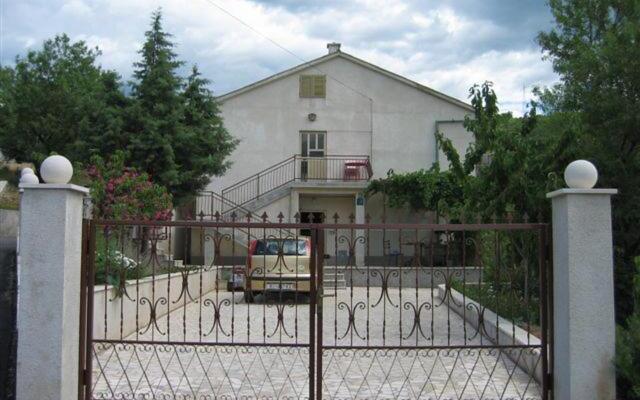 House Snjezana