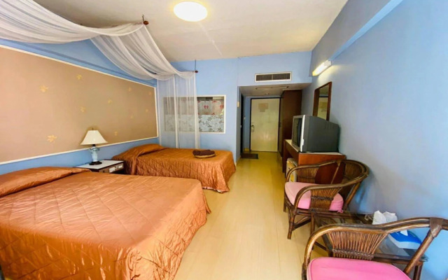 Safari Riviera Resort