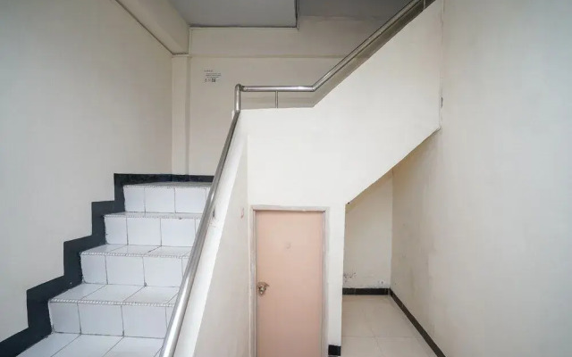 OYO 448 Hotel Central