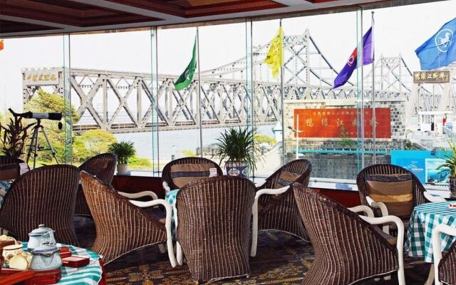 Zhonglian Hotel - Dandong
