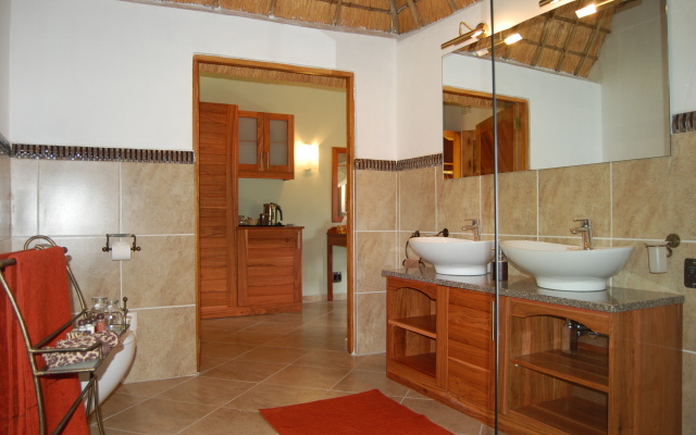Kubu Safari Lodge