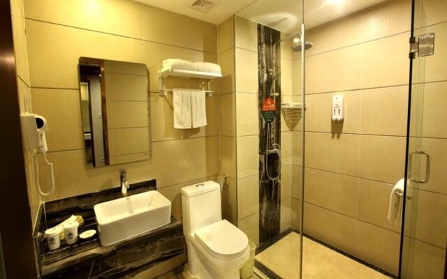 GreenTree Inn SanYa Jiyang Dist YaLongWan YingBin Ave Hotel