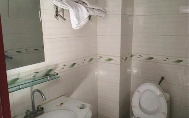 Yurui Business Hotel