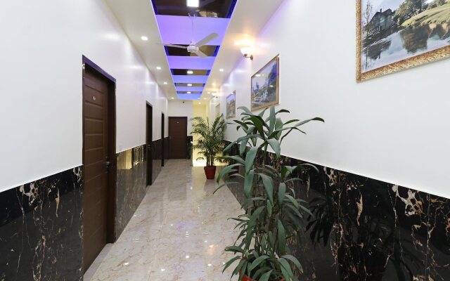 Karan Paradise By OYO Rooms