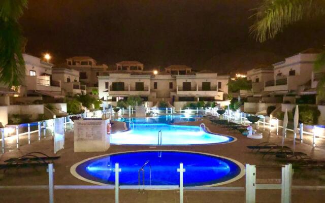 Villa Del Duque with private pool