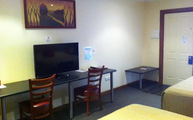 Westland Hotel Motel