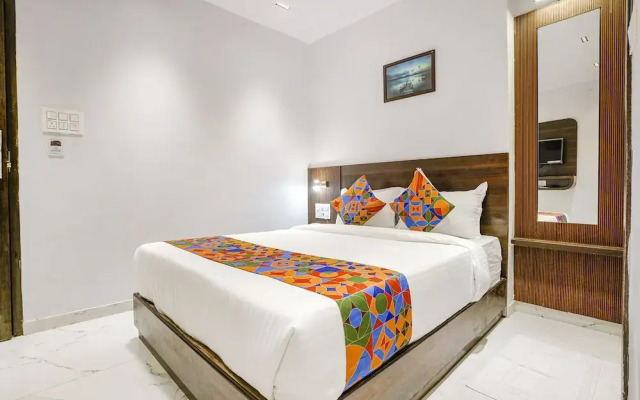 Fabhotel Peralz