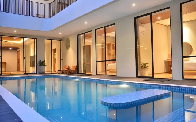 Maplewood Mountain 9BR with Heated Pool