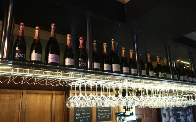 Ye Olde Bell Hotel & Spa