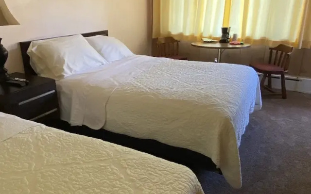Royal Motel