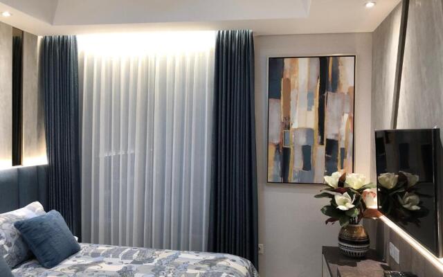 Gold Coast PIK Sea View Apartments by LongeSuites