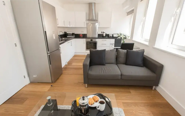 Celador Apartments - Sussex House Serviced Apartments
