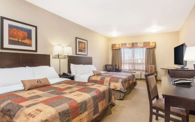 Ramada Pincher Creek