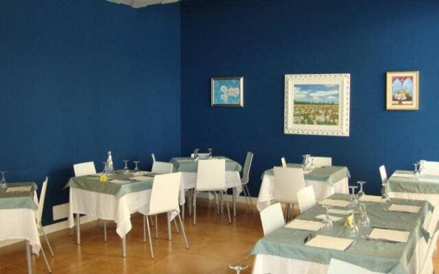 Club Hotel