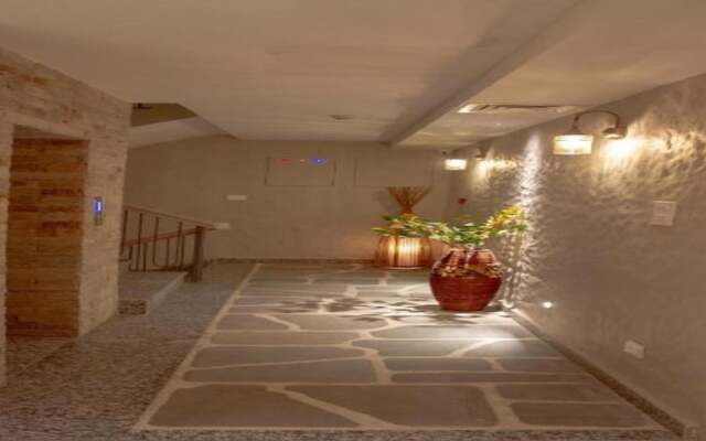 MeroStay 169 Shi Hotel