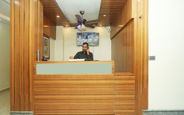 Capital O 18317 Hotel Samriddhi Retreat