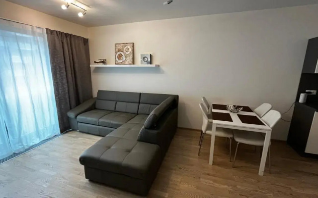 Residence Garden Tower - 8 min do centra, garaz