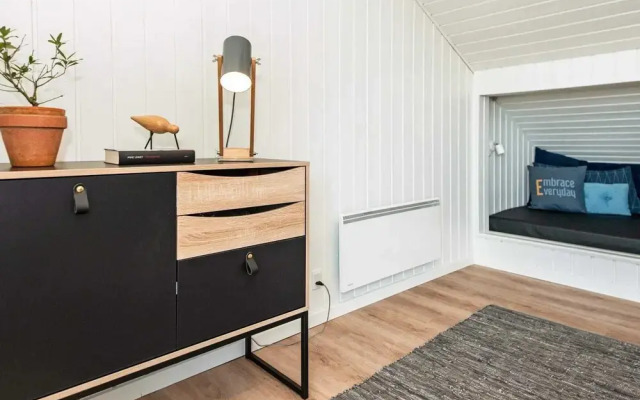 Lovely Holiday Home in Hemmet near Sea