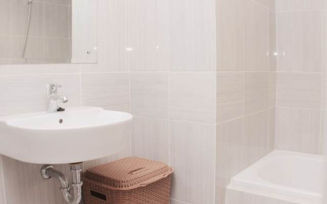 Minimalist And Cozy Studio At Vasanta Innopark Apartment