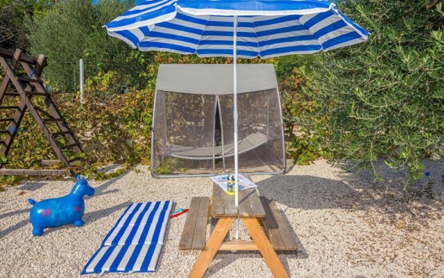 Awesome Home in Vir With Wifi and 5 Bedrooms