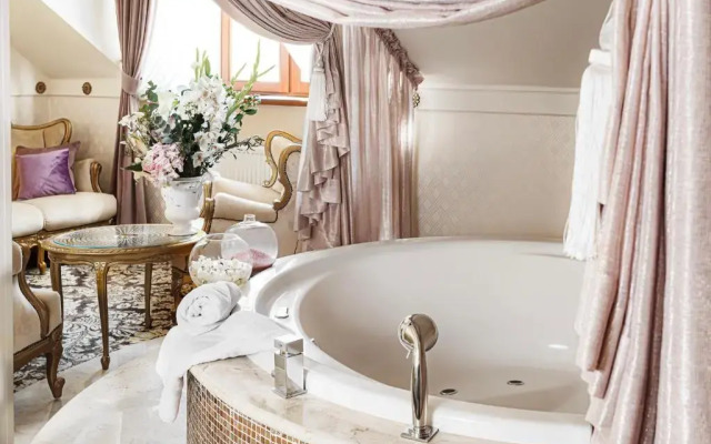 Dwór Prezydencki Boutique Hotel & SPA