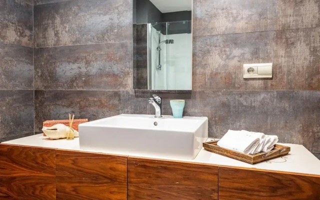 Duplex Flat w Panoramic Bosphorus View and Terrace