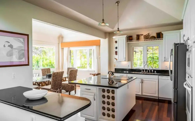 Makana Akua Haena 2 Bedroom Home by RedAwning