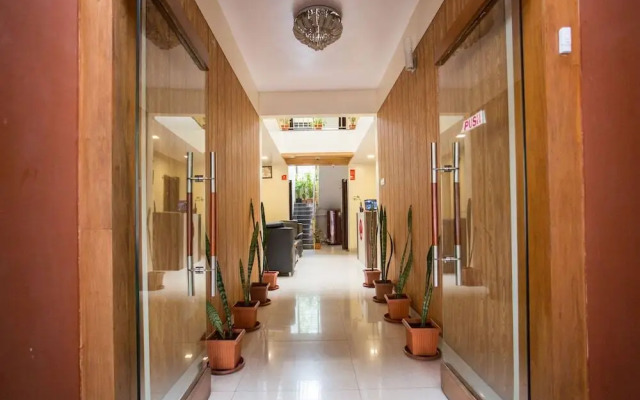 OYO 12260 Traveler's inn