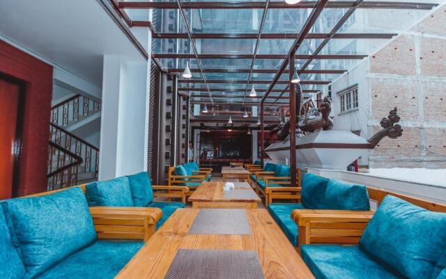 Hotel Elegant Kathmandu Inn