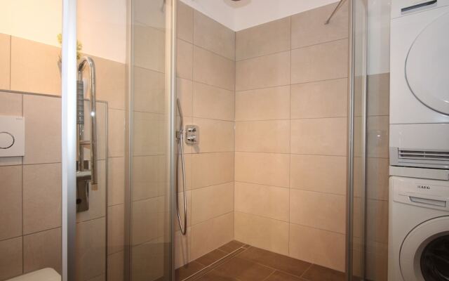 Wohnen am Yachthafen W25