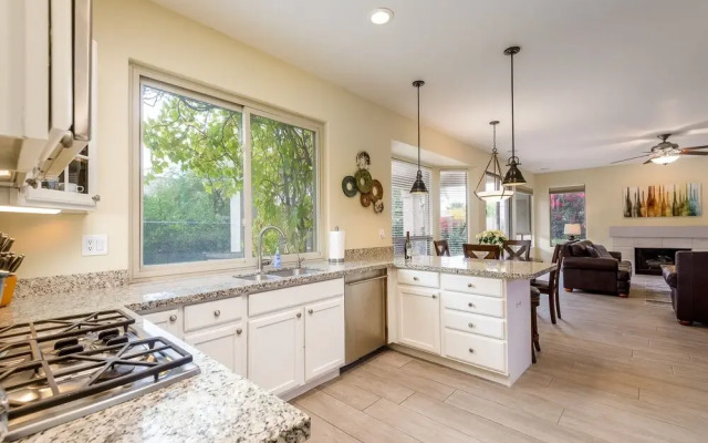 Casa Allegra 5 Bedroom Home by RedAwning