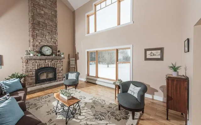 Maple Rock Bed & Breakfast